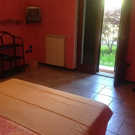 A Casa Di Giulia Guest house Mergozzo